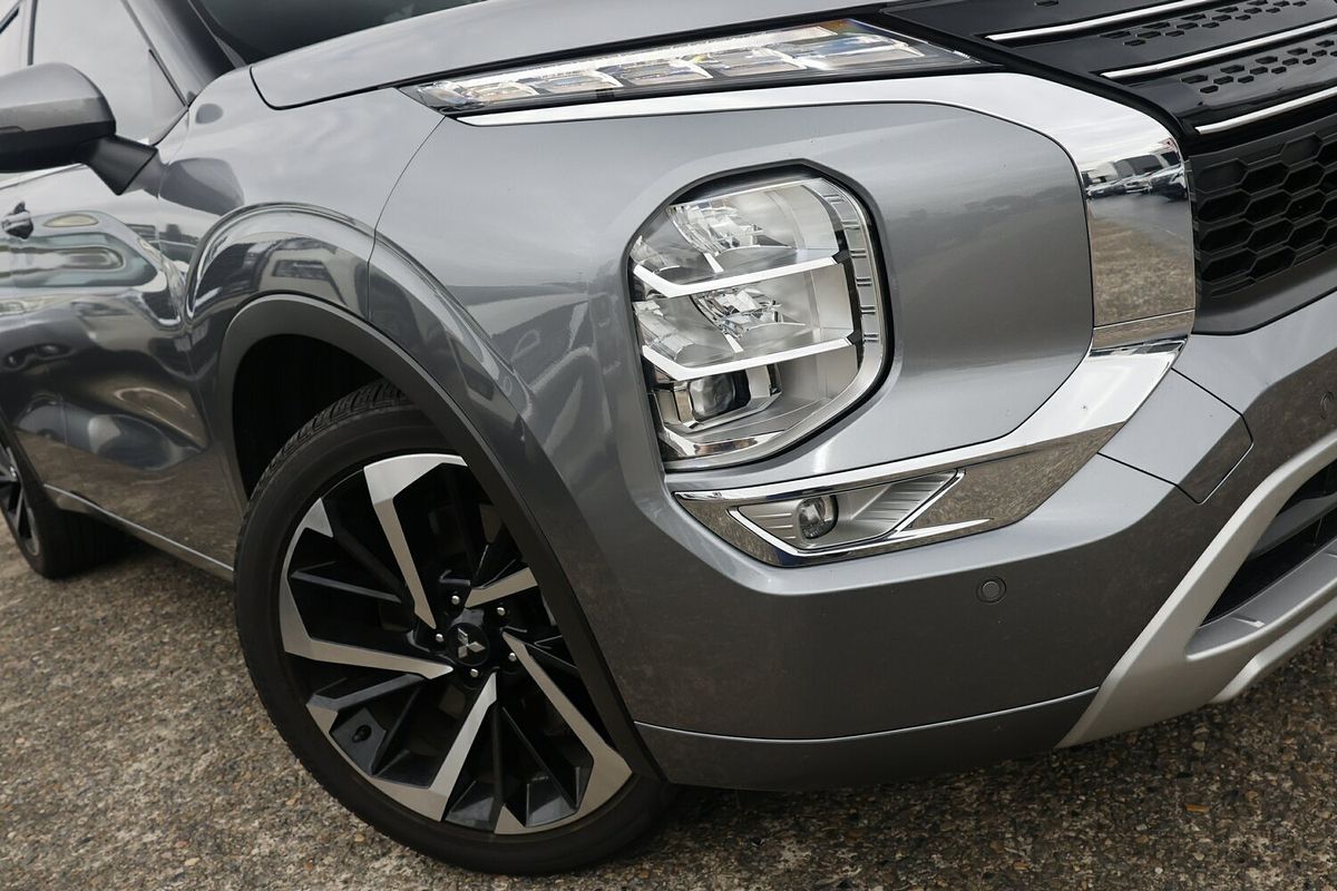 2023 Mitsubishi Outlander Exceed ZM