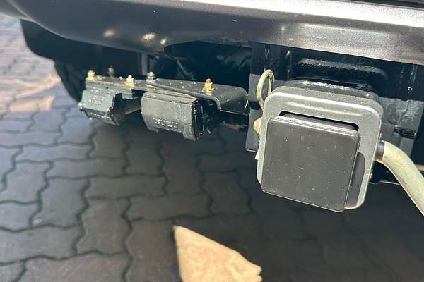 2023 Isuzu MU-X LS-T thumb-14