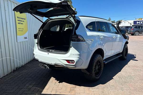 2023 Isuzu MU-X LS-T thumb-15