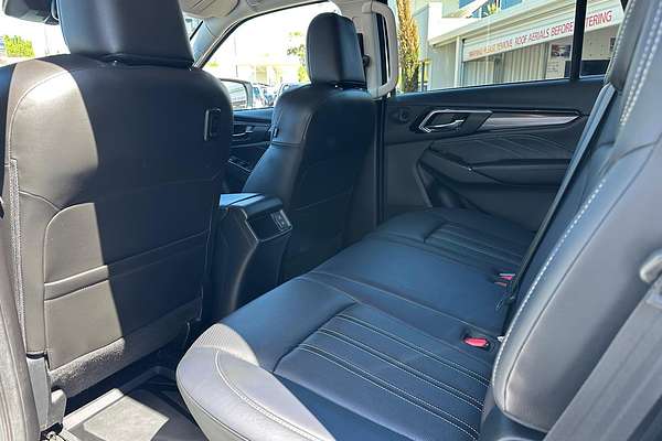 2023 Isuzu MU-X LS-T thumb-20