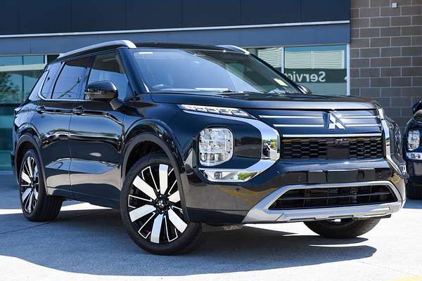 2025 Mitsubishi Outlander Exceed ZM