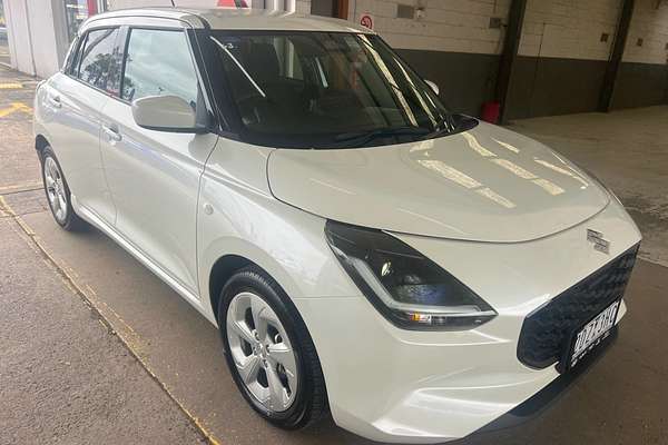 2024 Suzuki Swift Hybrid Plus UZ