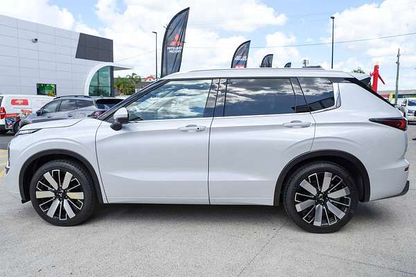 2025 Mitsubishi Outlander Exceed ZM thumb-4