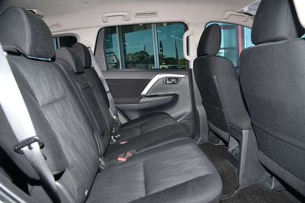 2024 Mitsubishi Pajero Sport GLS QG thumb-8