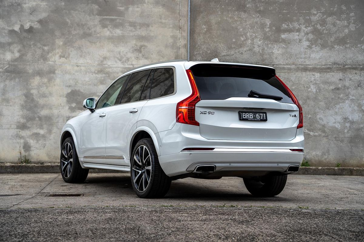 2021 Volvo XC90 T6 Inscription