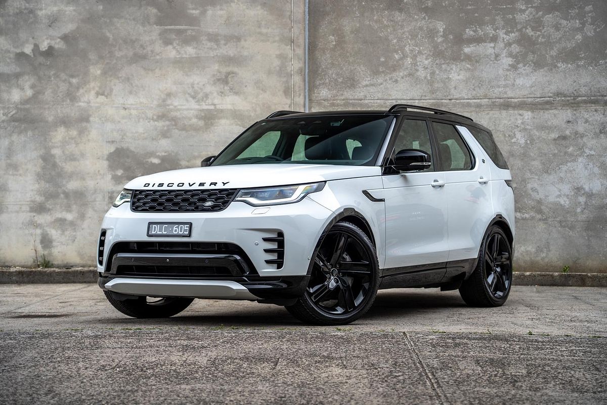 2024 Land Rover Discovery D300 Dynamic SE Series 5