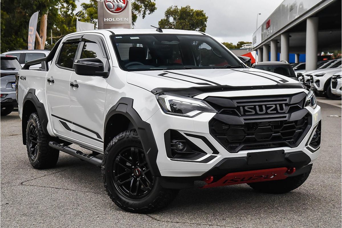 2025 Isuzu D-MAX BLADE 4X4
