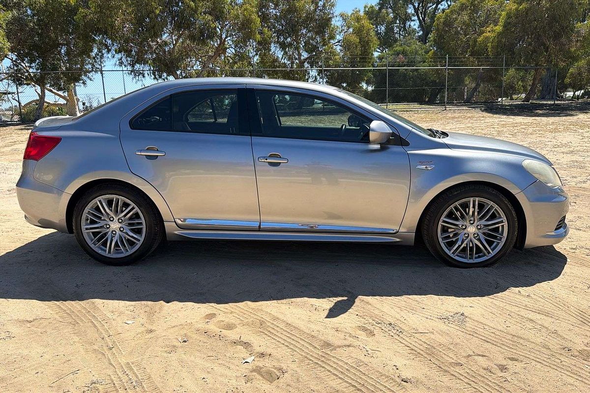 2013 Suzuki Kizashi Sport FR