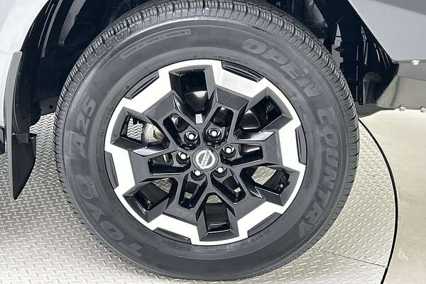 2024 Nissan Navara ST-X D23 4X4 thumb-9