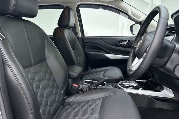 2024 Nissan Navara ST-X D23 4X4 thumb-12