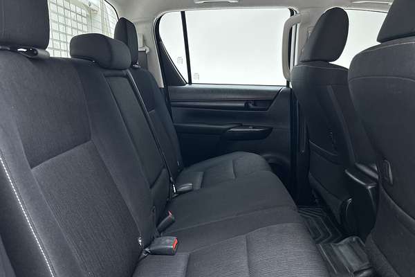 2022 Toyota Hilux SR GUN126R 4X4 thumb-10