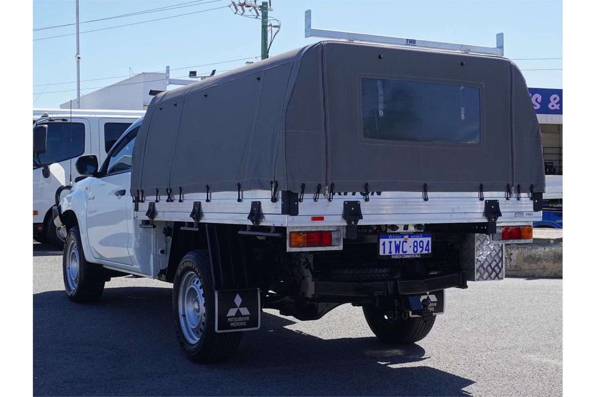 2022 Mitsubishi Triton GLX MR 4X4