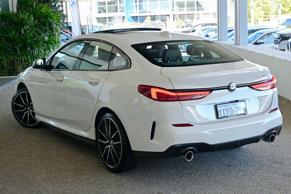 2024 BMW 2 Series 220i M Sport F44