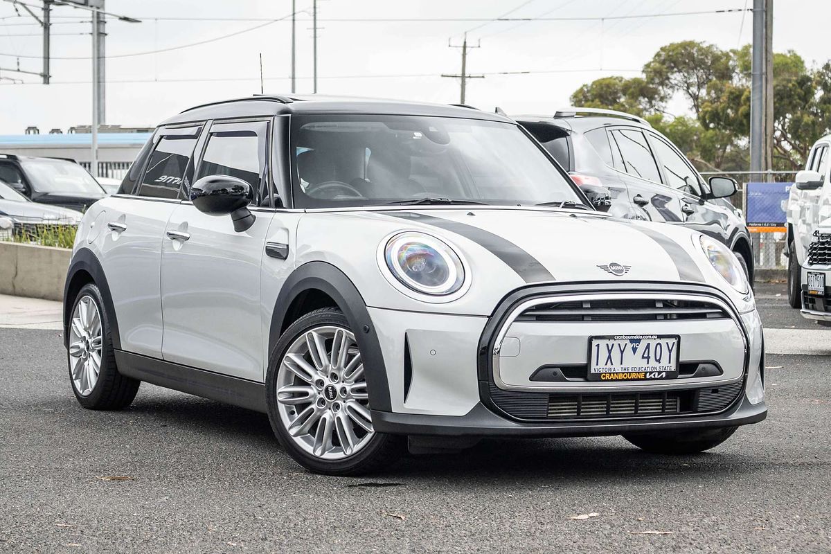 2022 MINI Hatch Cooper Classic F55 LCI-2