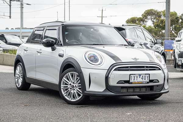 2022 MINI Hatch Cooper Classic F55 LCI-2