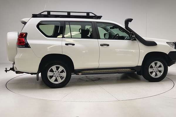 2017 Toyota Landcruiser Prado GX GDJ150R thumb-2