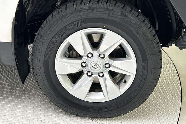 2017 Toyota Landcruiser Prado GX GDJ150R thumb-9