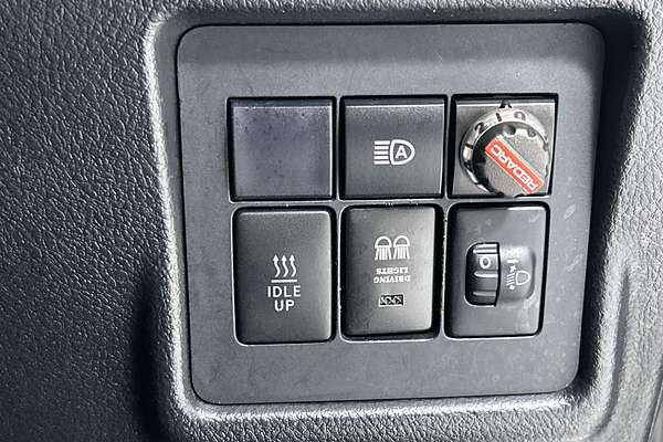 2017 Toyota Landcruiser Prado GX GDJ150R thumb-17