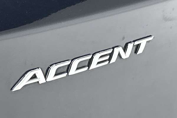 2018 Hyundai Accent Sport RB6 thumb-21