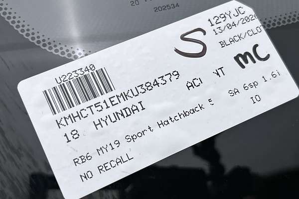 2018 Hyundai Accent Sport RB6 thumb-23