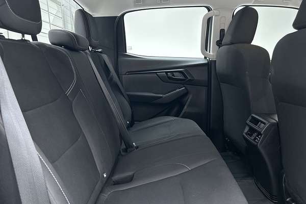 2021 Isuzu D-MAX SX 4X4 thumb-11