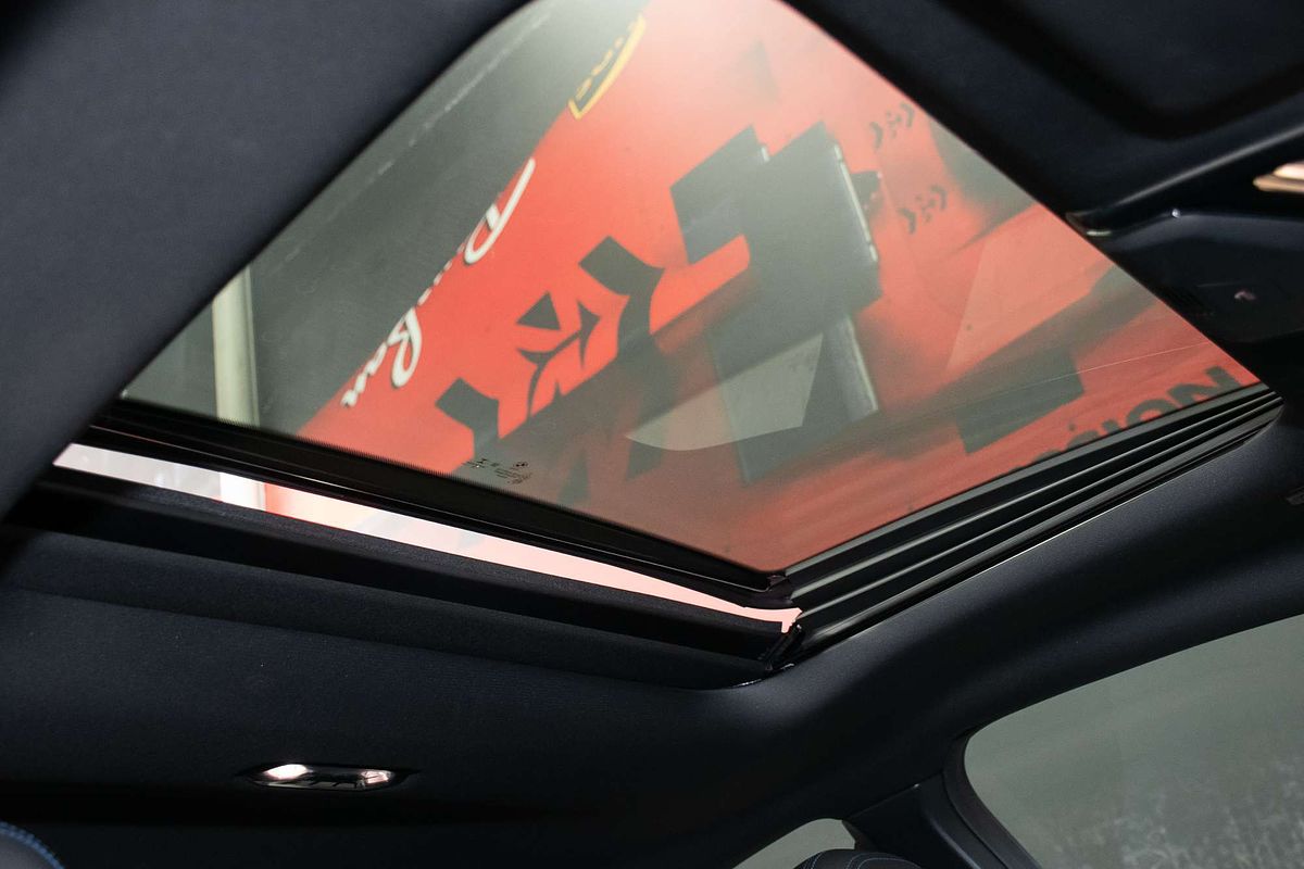 2022 BMW 2 Series 220i M Sport G42