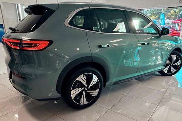 2026 Geely EX5 Inspire Extended Range E245 thumb-3