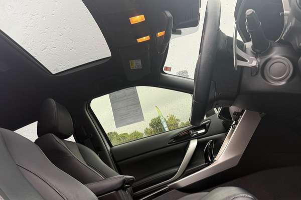 2021 Mitsubishi Eclipse Cross PHEV Exceed YB thumb-10