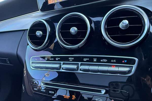 2017 Mercedes-Benz C-Class C350 e W205 thumb-32