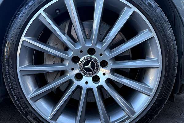 2017 Mercedes-Benz C-Class C350 e W205 thumb-38