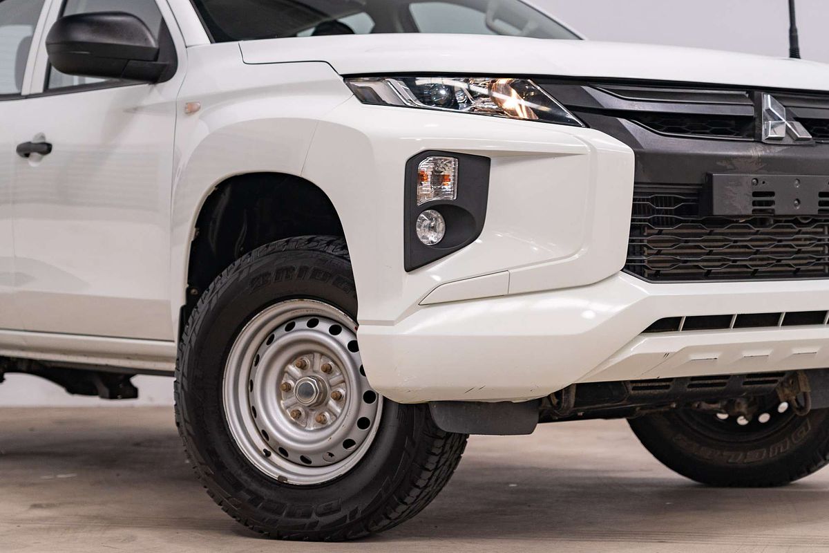 2020 Mitsubishi Triton GLX ADAS MR 4X4