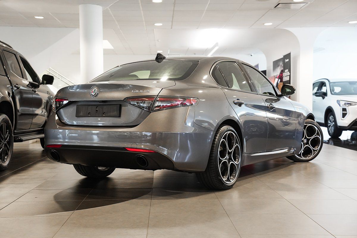 2023 Alfa Romeo Giulia Ti Series 4