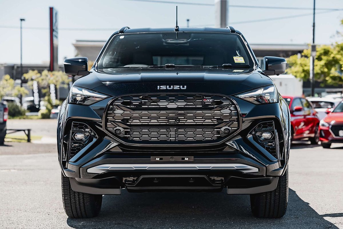 2026 Isuzu MU-X X-TERRAIN