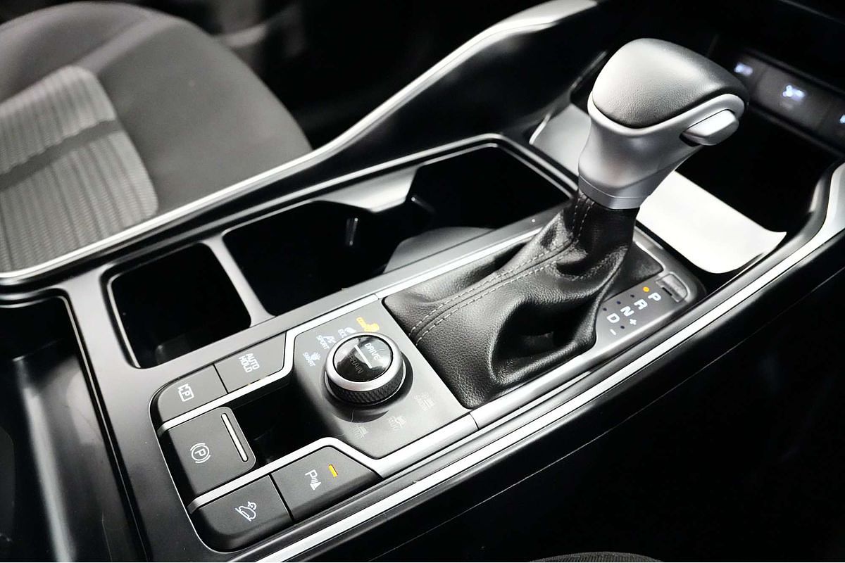 2022 Kia Sorento Sport MQ4