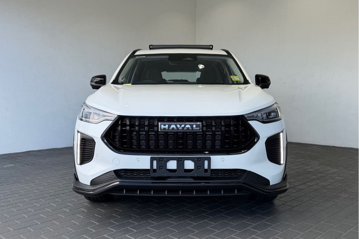 2025 GWM Haval Jolion Ultra in Hamilton White (9C01) | Demo SUV | Stock ...