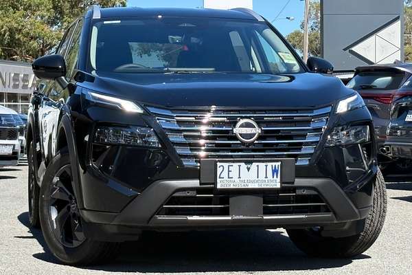 2026 Nissan X-TRAIL ST-L T33