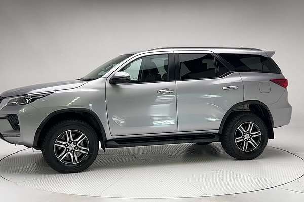 2021 Toyota Fortuner GXL GUN156R thumb-6