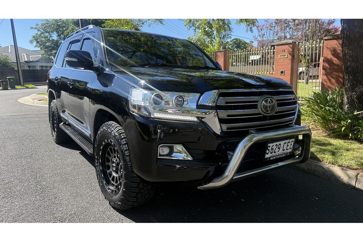 2016 Toyota Landcruiser Sahara VDJ200R