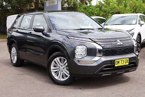 2024 Mitsubishi Outlander ES ZM