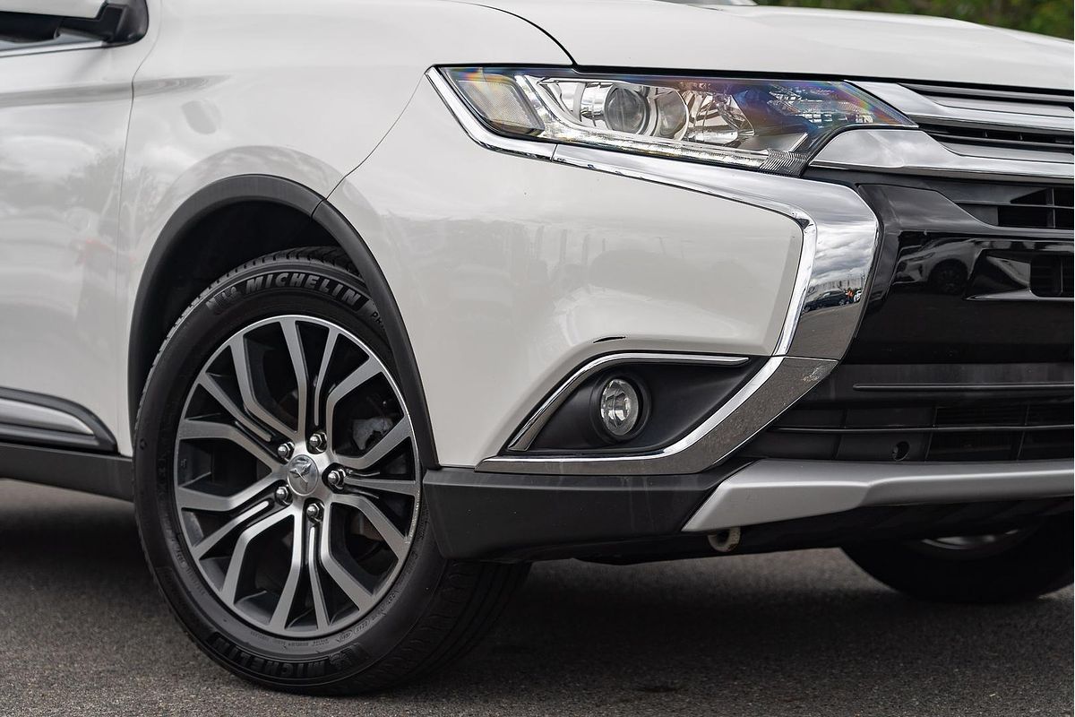 2016 Mitsubishi Outlander LS Safety Pack ZK