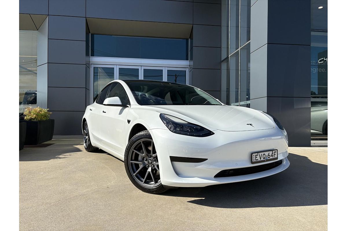 2022 Tesla Model 3 Rear-Wheel Drive