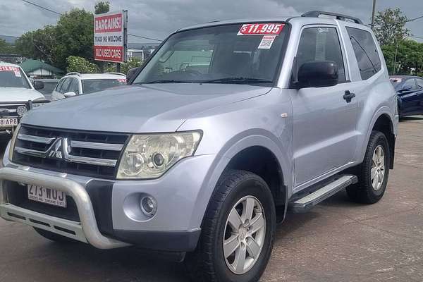 2006 Mitsubishi Pajero VR-X NS