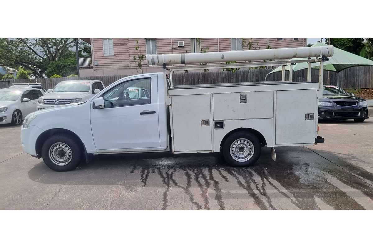 2017 Isuzu D-MAX SX  Rear Wheel Drive