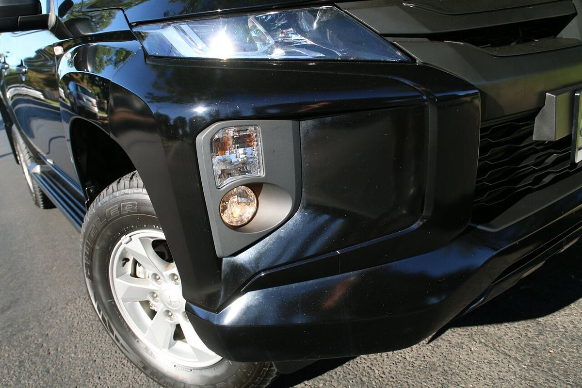 2023 Mitsubishi Triton GLX+ MR 4X4