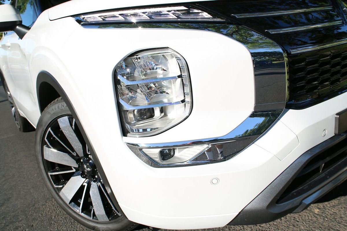 2025 Mitsubishi Outlander Exceed ZM