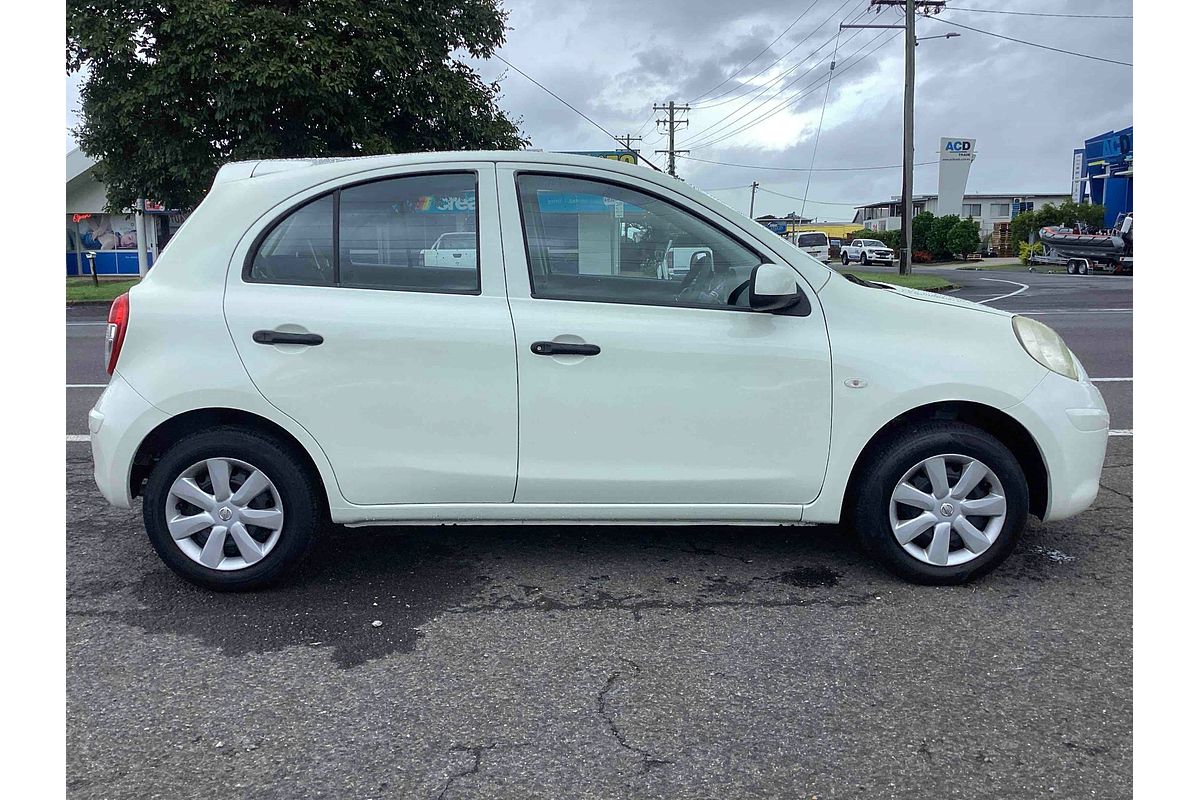 2011 Nissan Micra ST K13