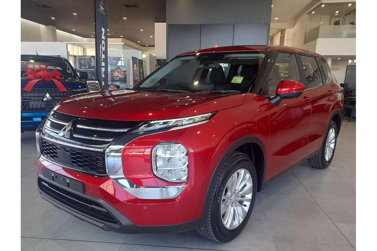 2025 Mitsubishi Outlander ES ZM