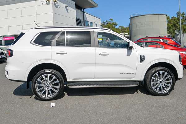 2024 Ford Everest Platinum 3.0L thumb-4