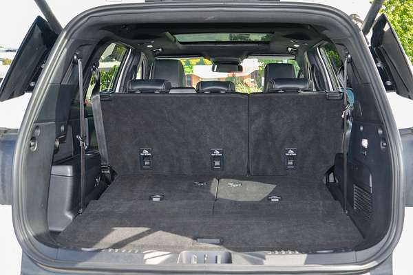 2024 Ford Everest Platinum 3.0L thumb-19