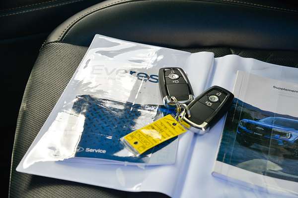 2024 Ford Everest Platinum 3.0L thumb-22